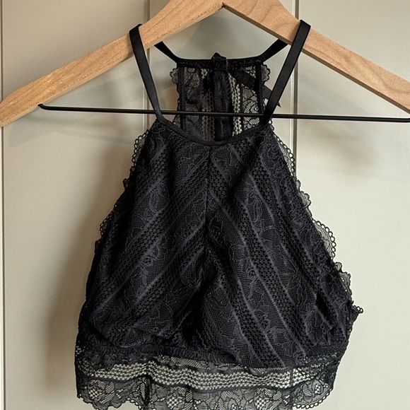 aerie Other - Aerie Black High Neck Lace Eyelet Racerback Bralette Small